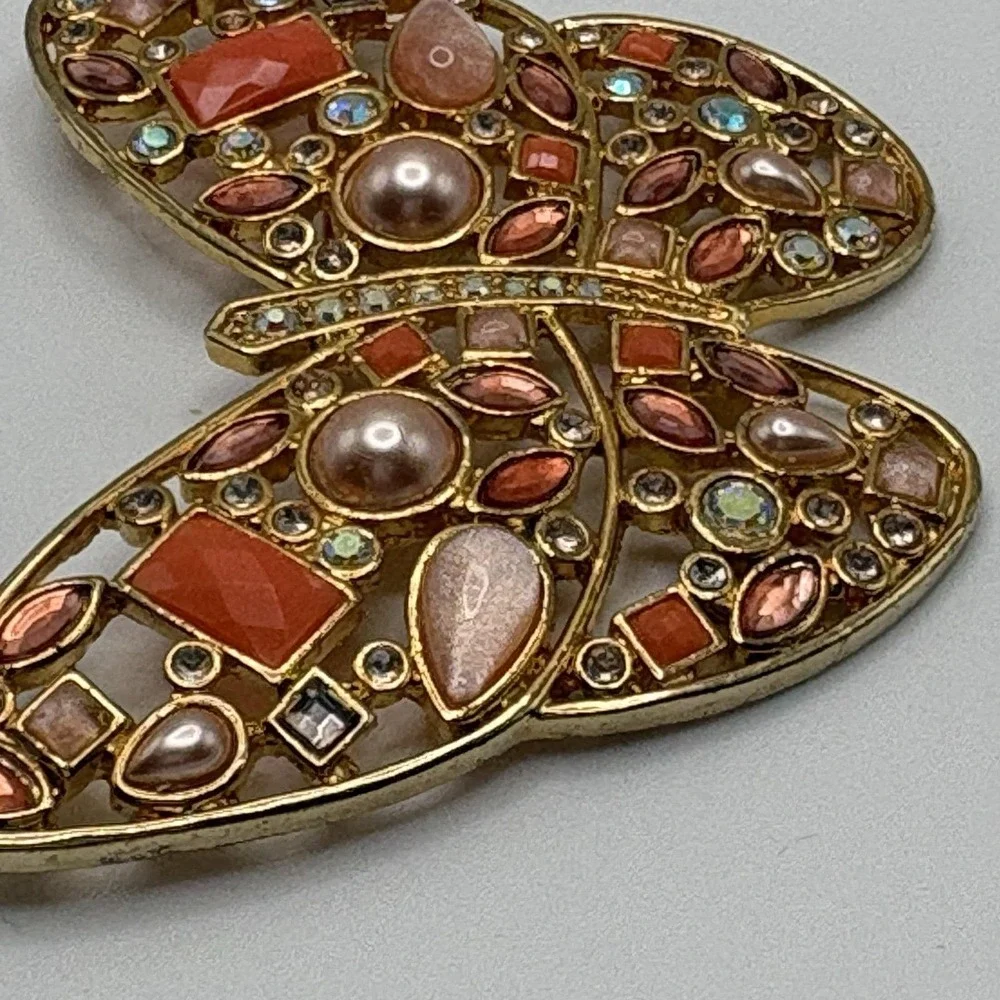 Vintage Butterfly Brooch Pin Faux Pearl Cabochons Peach Sparkly LAILA ROWE